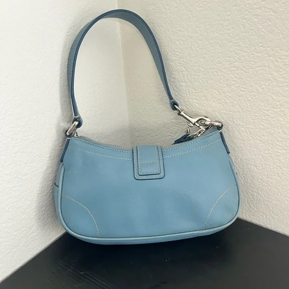 Rare Color Light Blue Coach Hamptons Shoulder Bag - Picture 2 of 8